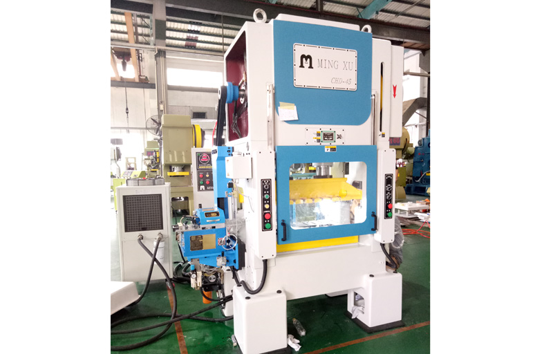 NC伺服送料(liao)机好处有哪些?