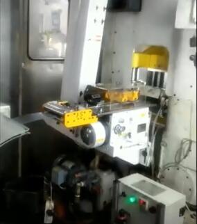 高速夹式送料机冲压(ya)视频