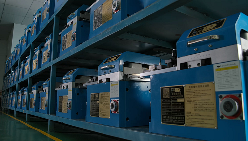 怎(zen)么调试伺服送料机(ji)？